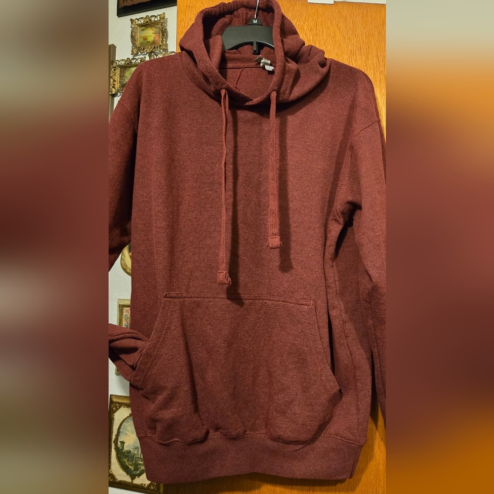 HOST PICK!🎉🎊Arizona Charlie's Casino Men's Maroon Hoodie by MillTex SzL - Picture 3 of 6
